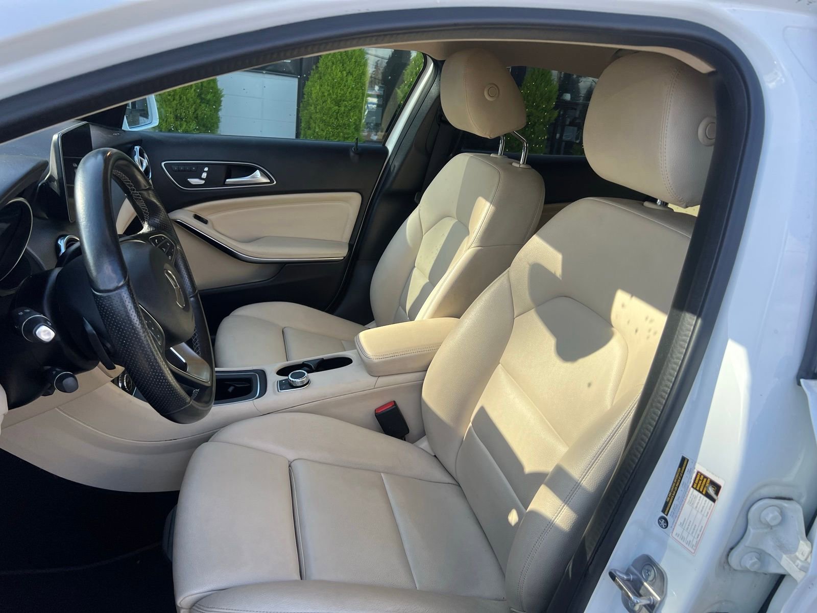 Used 2020 Mercedes-Benz GLA 250 4MATIC image 13