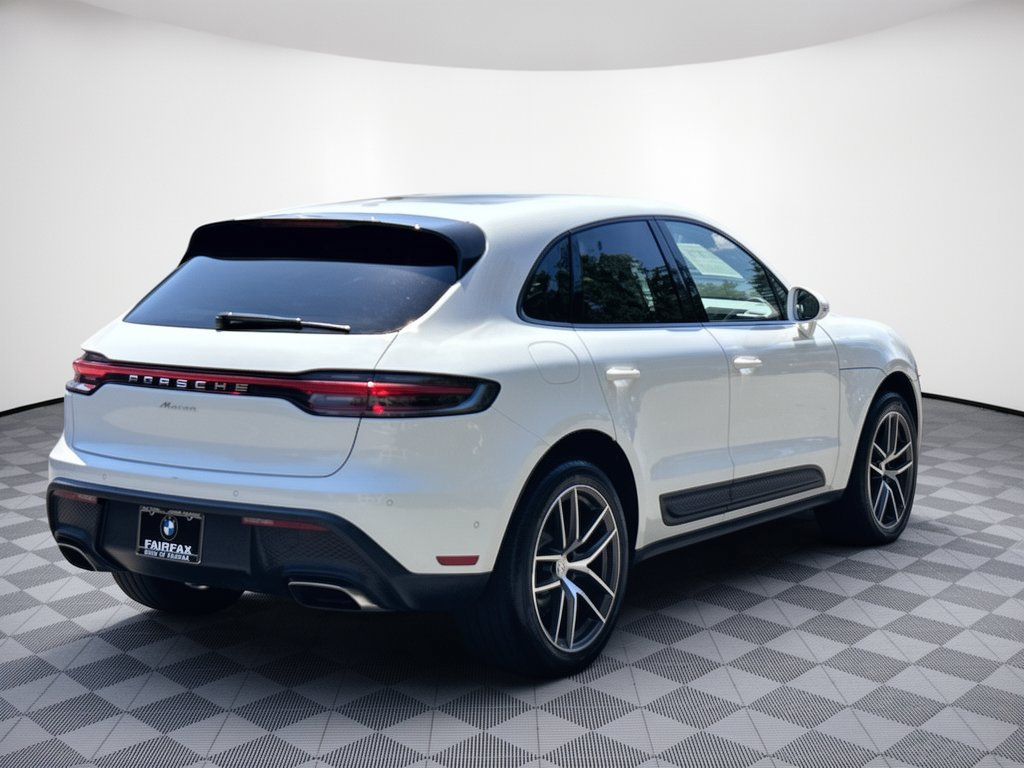 Used 2023 Porsche Macan AWD/4WD image 9