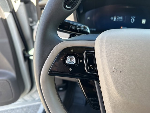 Used 2024 Lincoln Corsair FWD image 27