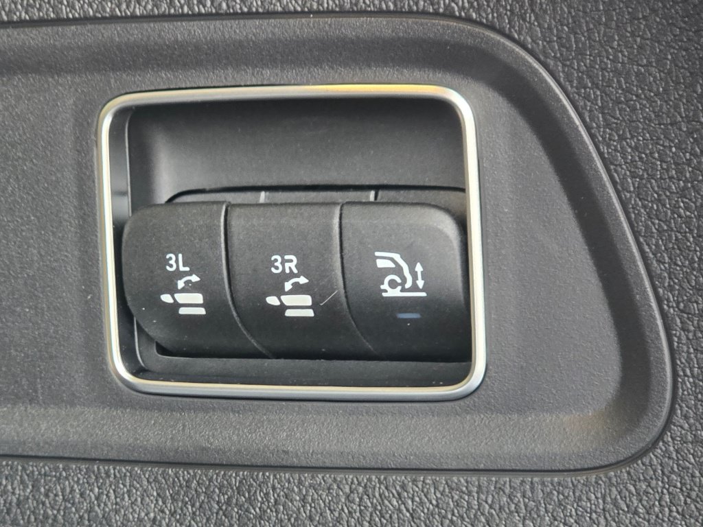 New 2026 Mercedes-Benz GLS 450 4MATIC image 22