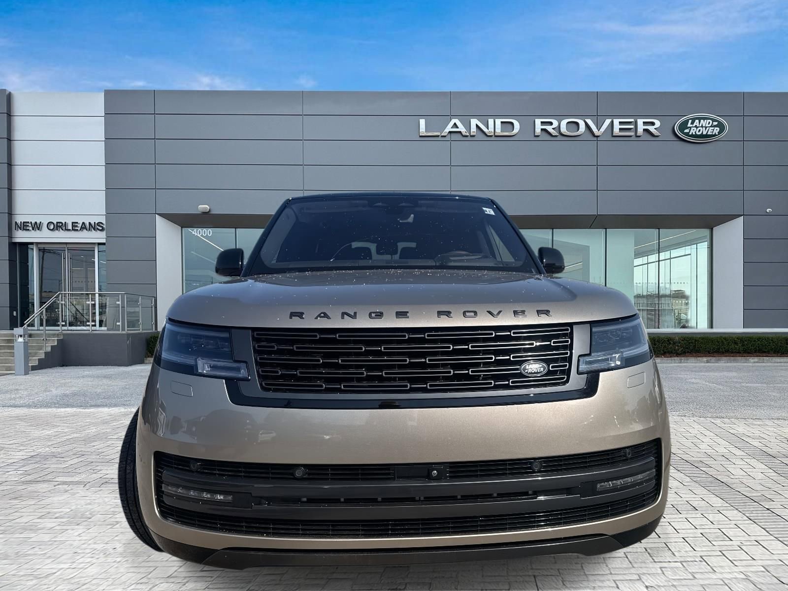 Used 2023 Land Rover Range Rover Long Wheelbase Autobiography AWD/4WD image 4