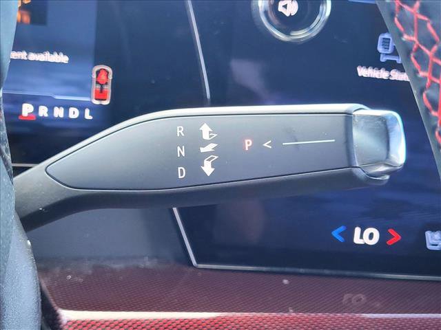 Used 2024 Chevrolet Traverse RS image 11