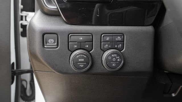 Used 2025 Chevrolet Silverado 2500 LT w/ Safety Package AWD/4WD image 21