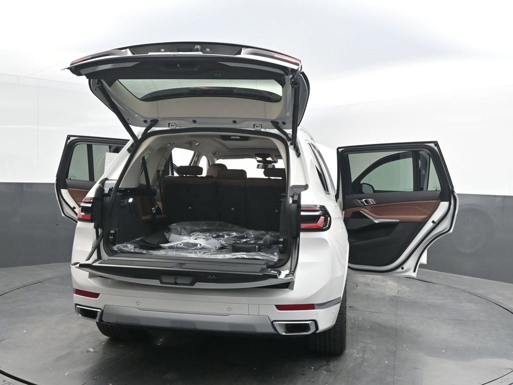 New 2026 BMW X7 xDrive40i image 56