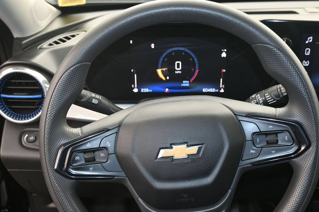 Used 2024 Chevrolet Trax LT FWD image 9