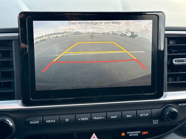 Used 2021 Hyundai Venue SEL w/ Premium Package image 30