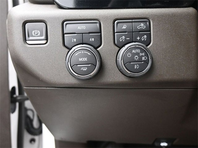 Used 2025 Chevrolet Silverado 1500 LTZ image 33