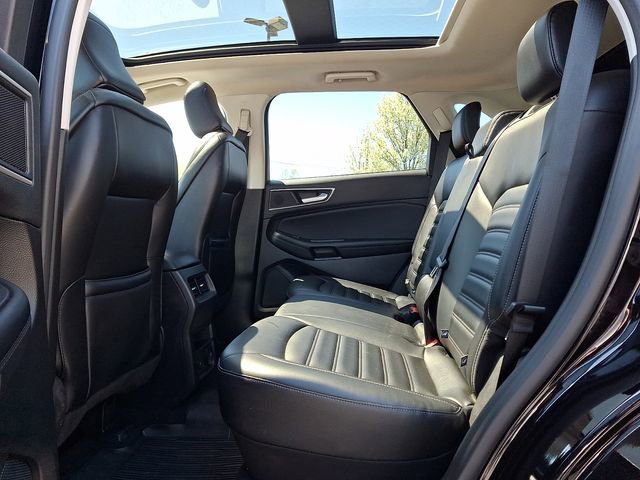 Certified 2022 Ford Edge SEL w/ Convenience Package AWD/4WD image 11