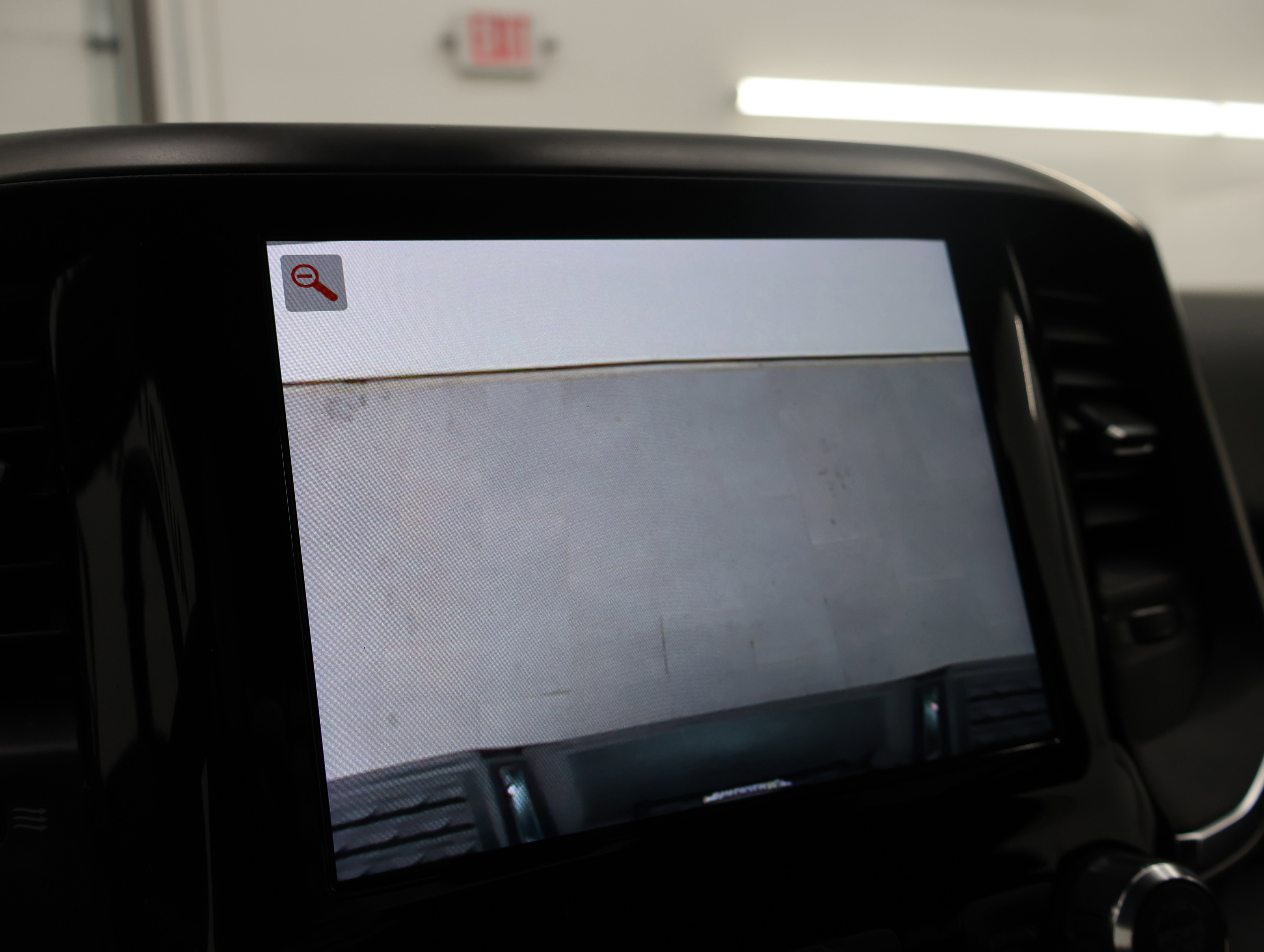Used 2024 RAM 3500 Big Horn w/ Night Edition AWD/4WD image 17