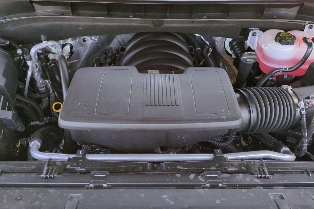 Used 2026 Cadillac Escalade ESV Sport w/ Touring Package image 18