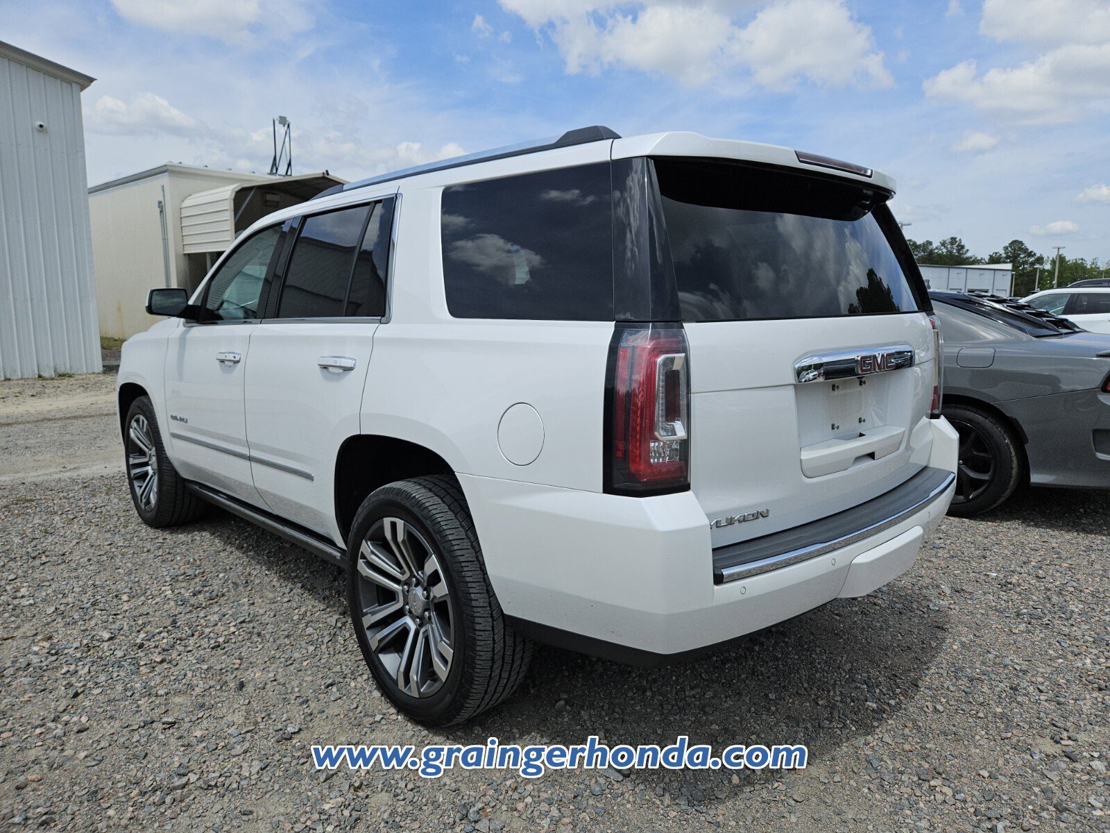 Used 2019 GMC Yukon Denali w/ Denali Ultimate Package image 10