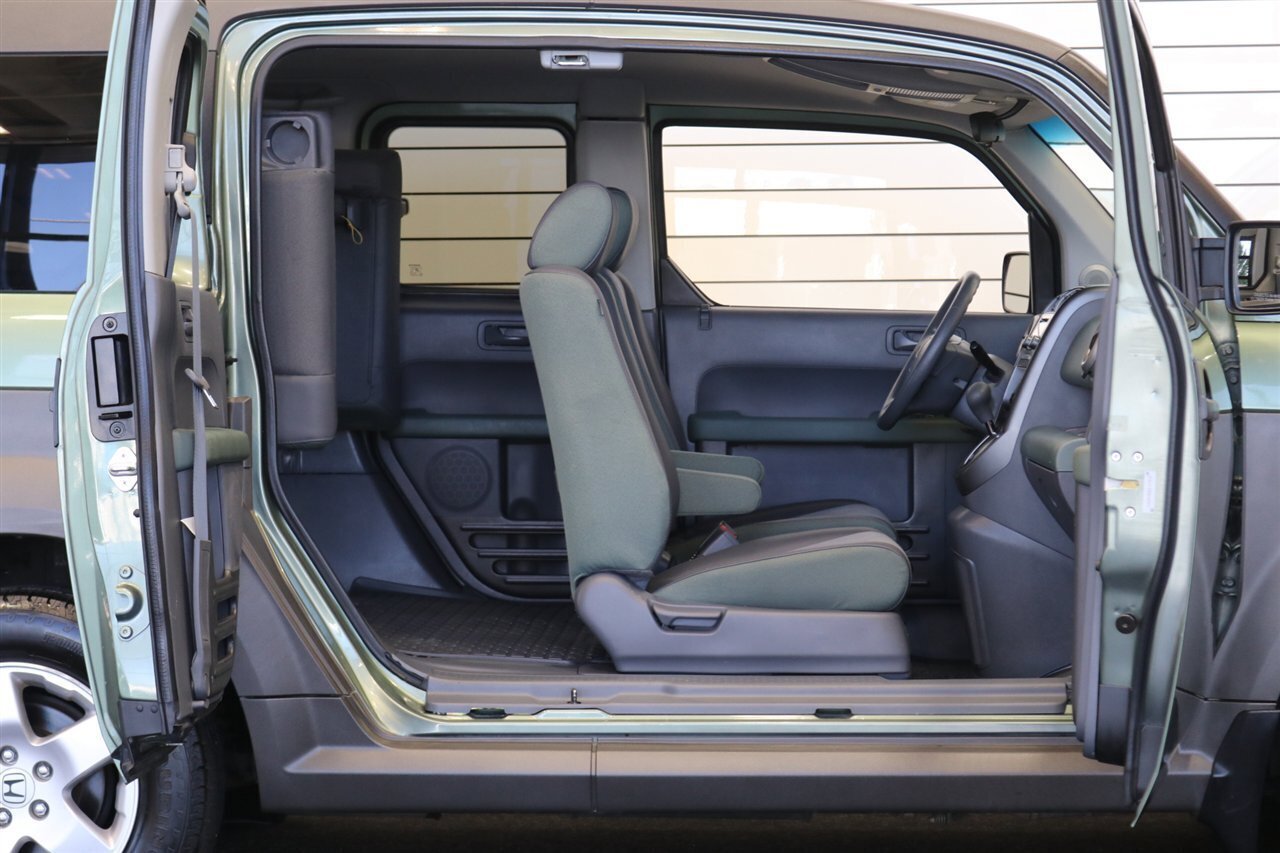 Used 2005 Honda Element EX image 37