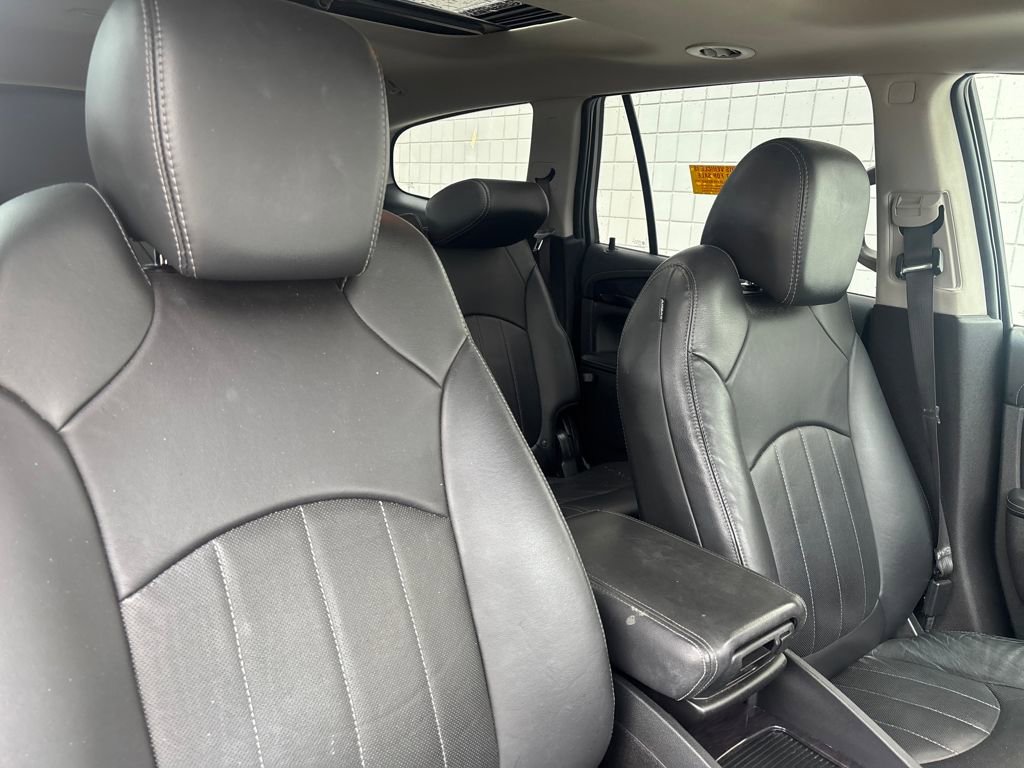Used 2017 Buick Enclave Leather image 19