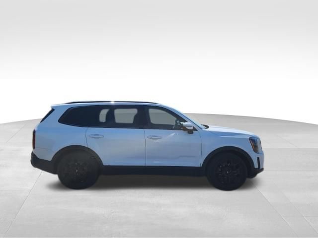 Used 2022 Kia Telluride SX w/ Nightfall Edition Package AWD/4WD image 2