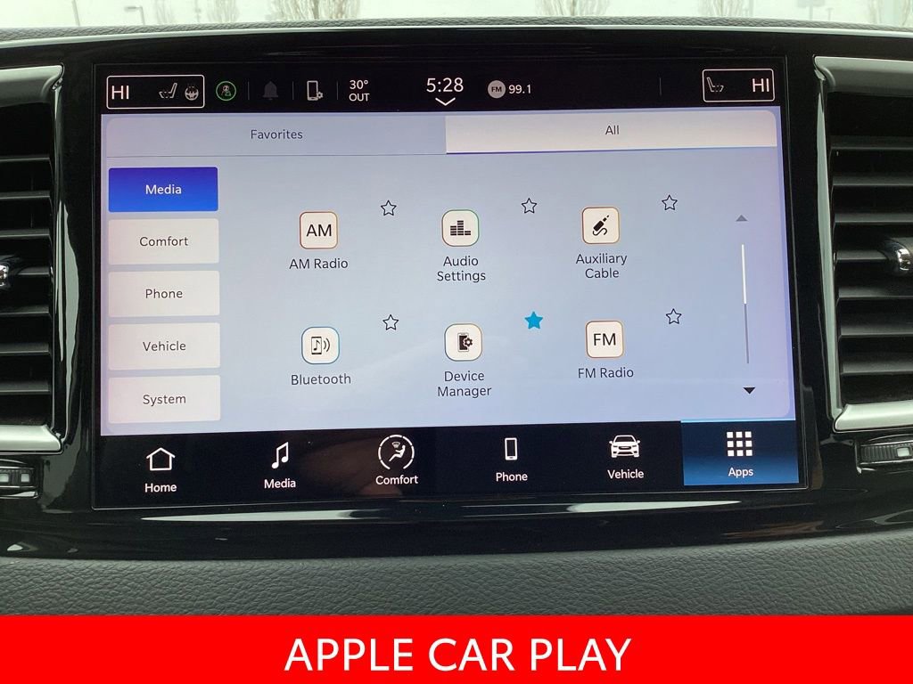 Used 2024 Chrysler Pacifica Touring-L image 3