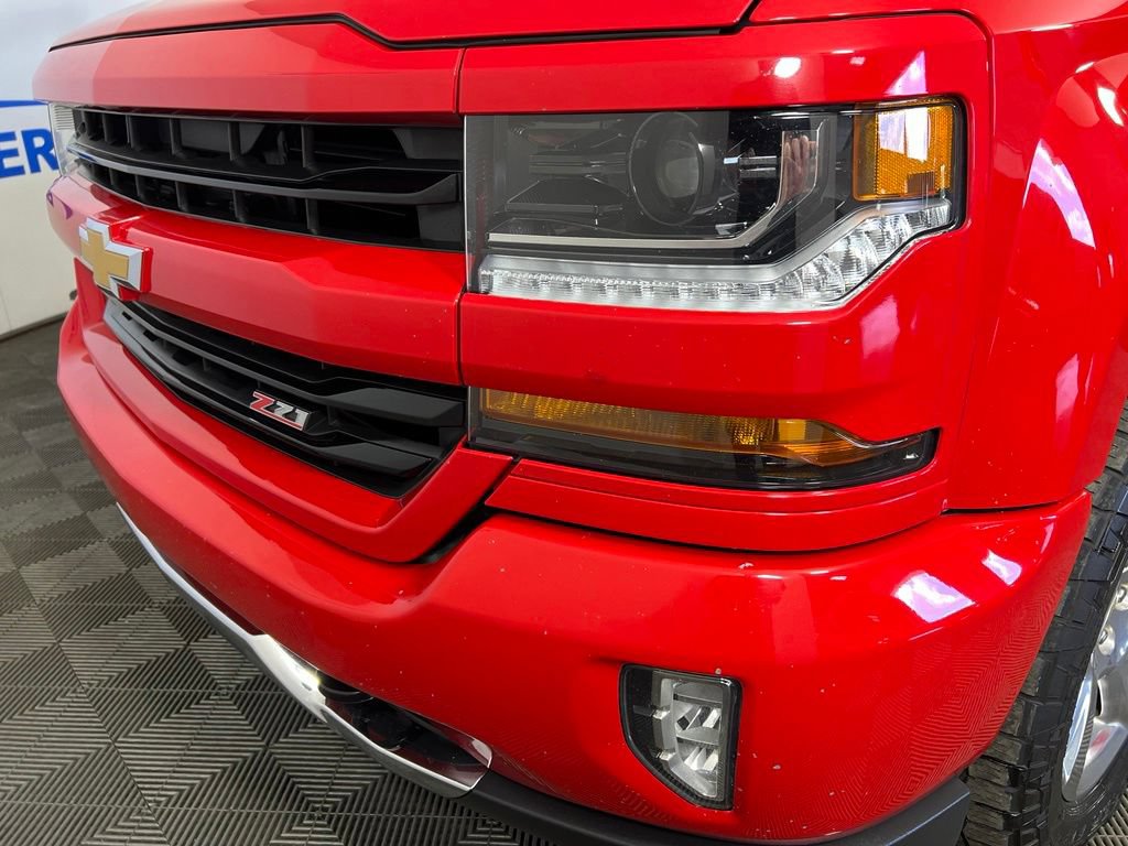 Used 2017 Chevrolet Silverado 1500 LT w/ All Star Edition AWD/4WD image 31
