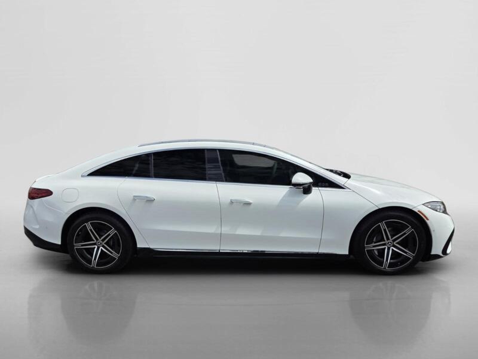 Certified 2024 Mercedes-Benz EQS 580 4MATIC Sedan image 6