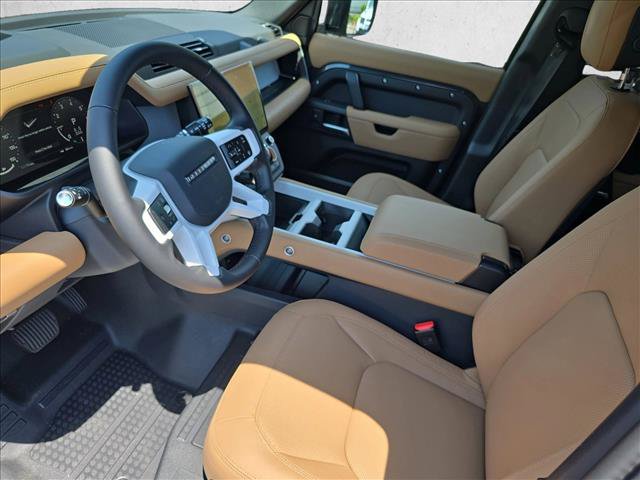 New 2026 Land Rover Defender 130 X-Dynamic SE AWD/4WD image 16