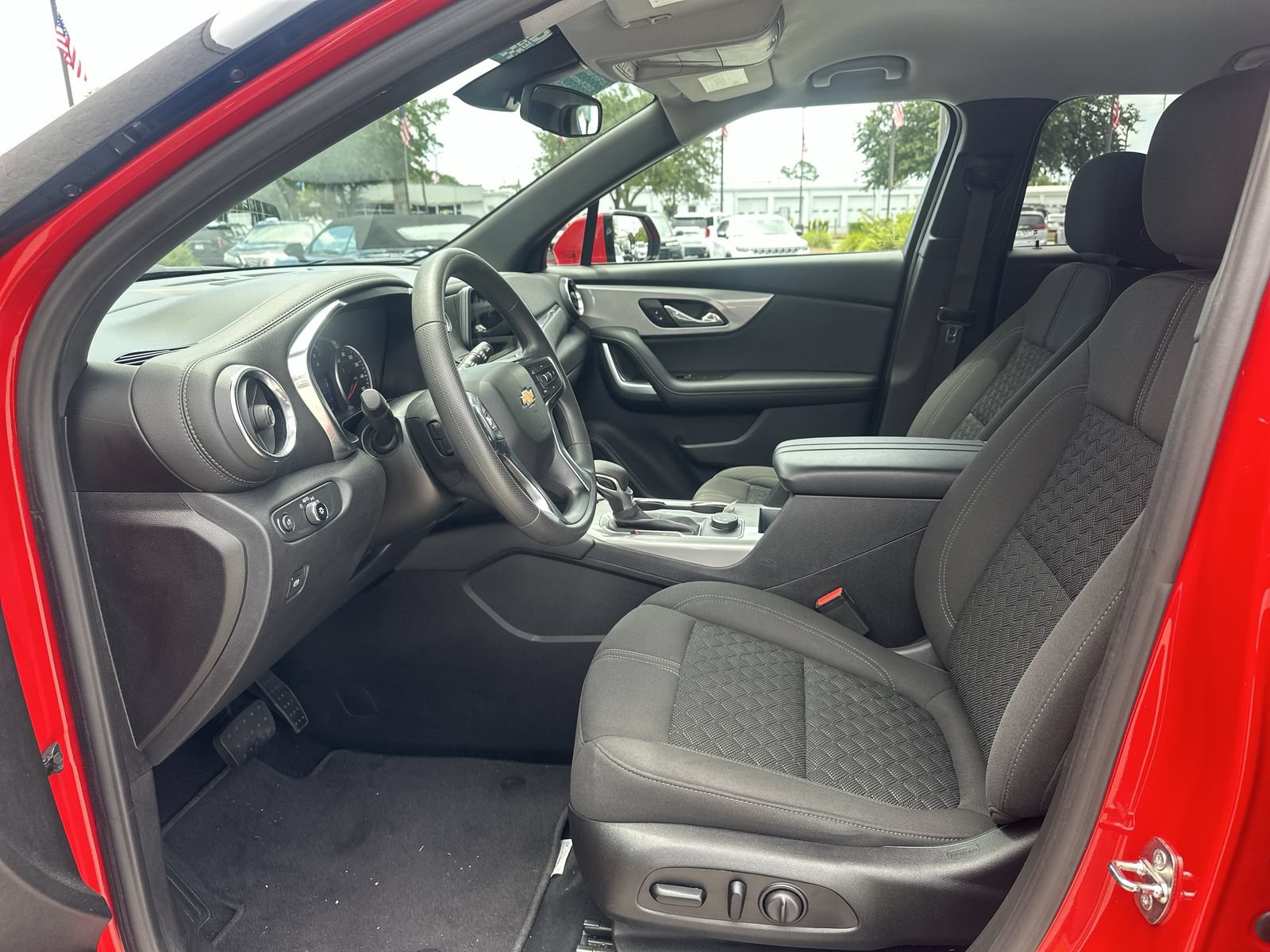 Used 2021 Chevrolet Blazer LT FWD image 16