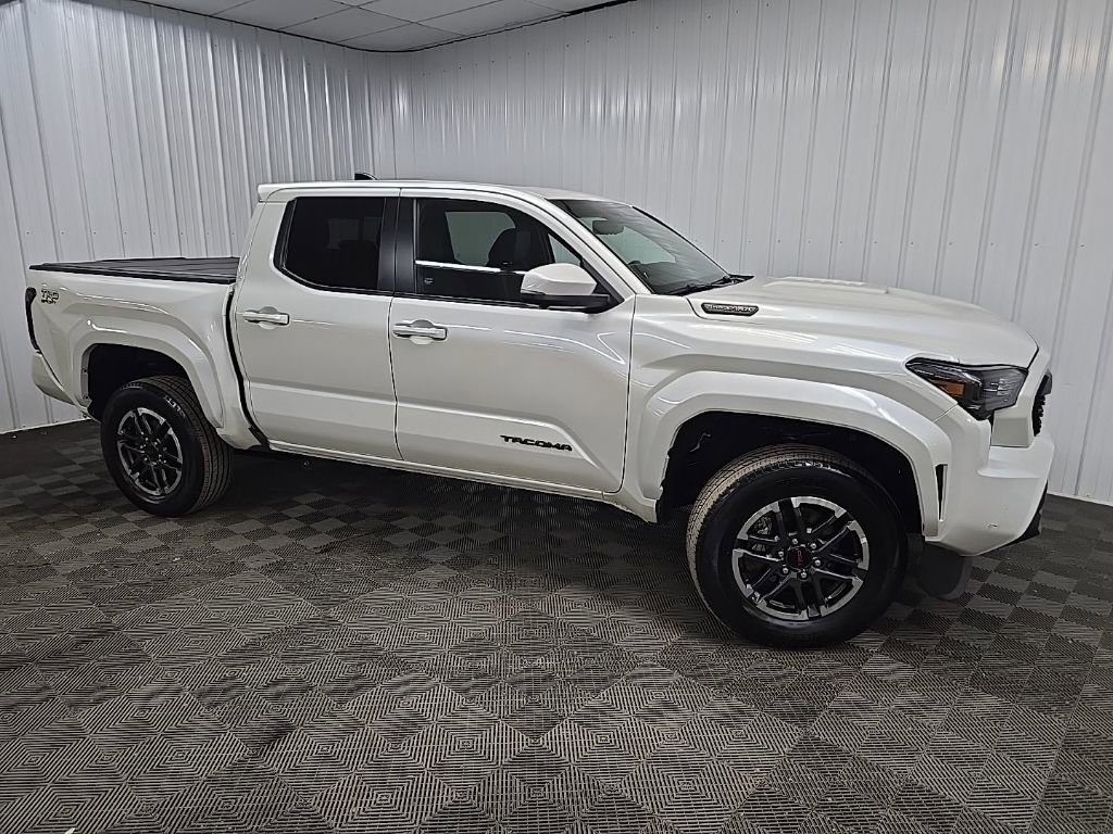 Used 2024 Toyota Tacoma TRD Sport w/ TRD Sport Premium Package AWD/4WD image 1
