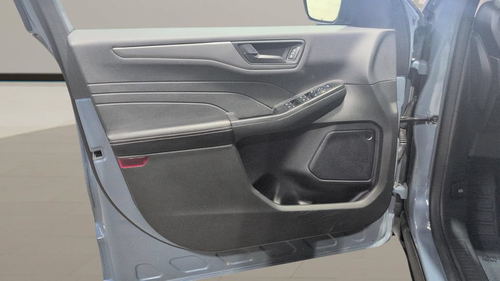 Used 2023 Ford Escape Active FWD image 7