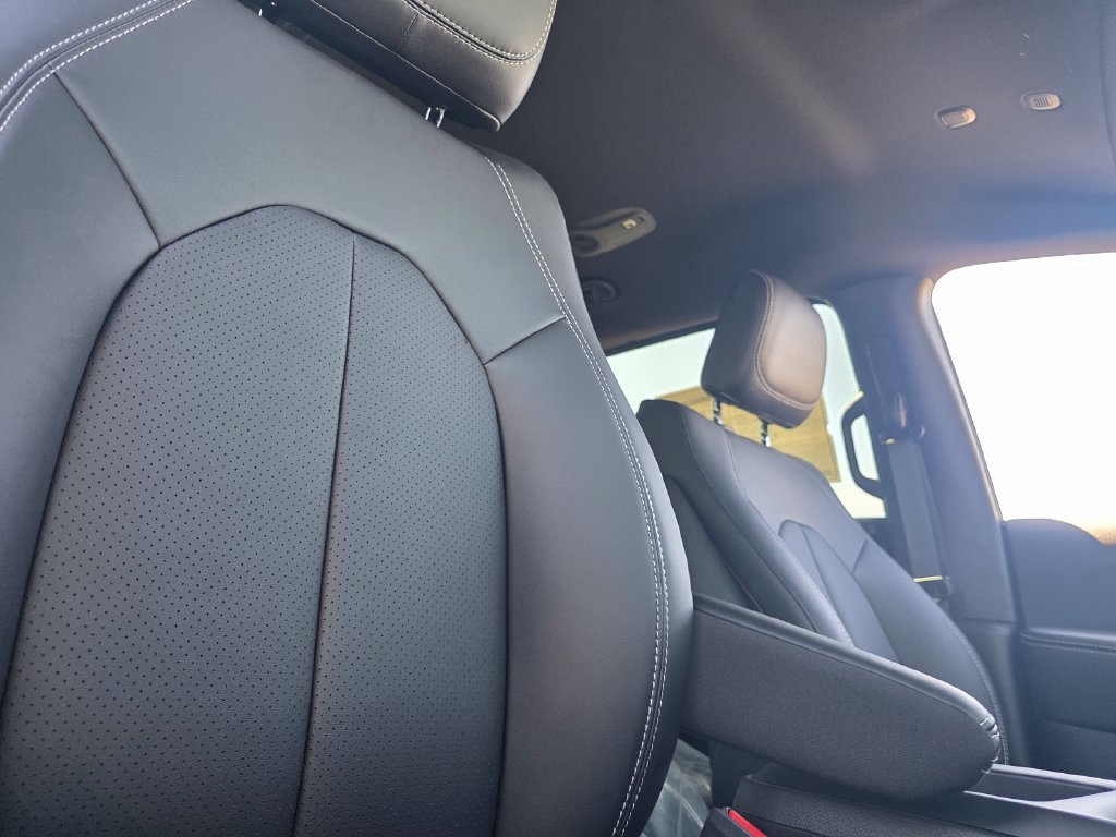 New 2026 Chrysler Voyager LX FWD image 14