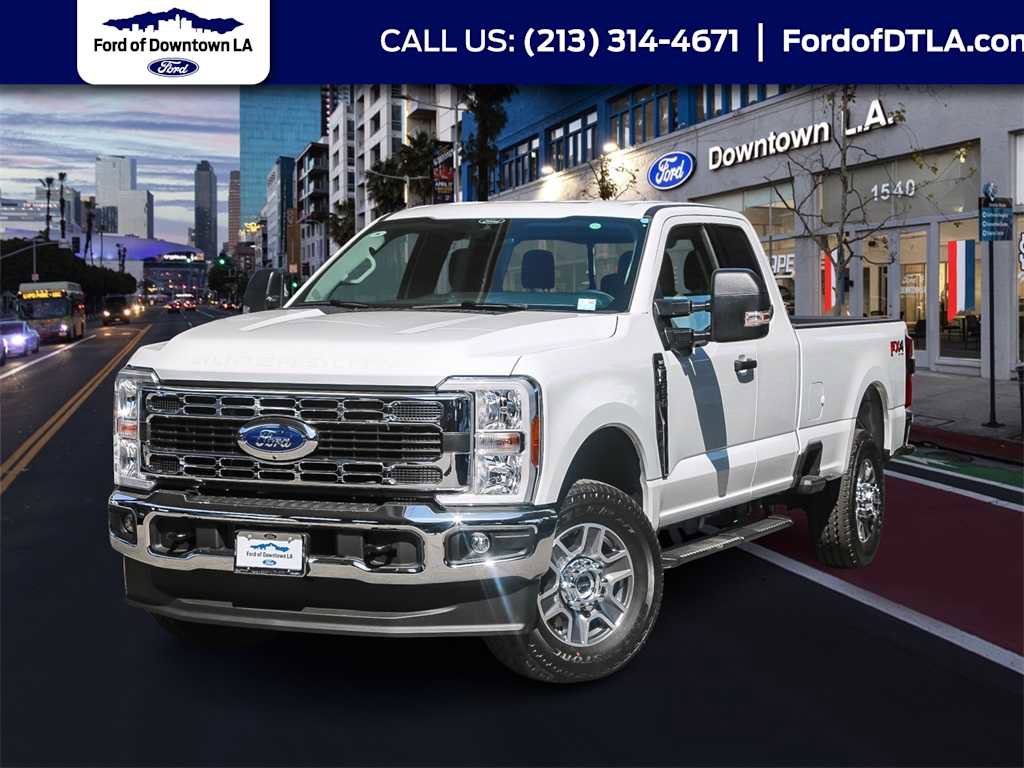 New 2025 Ford F350 XLT w/ 360-Degree Camera Package