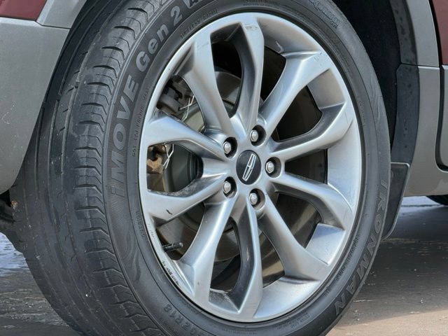 Used 2019 Lincoln MKC Select w/ Select Plus Package FWD image 12