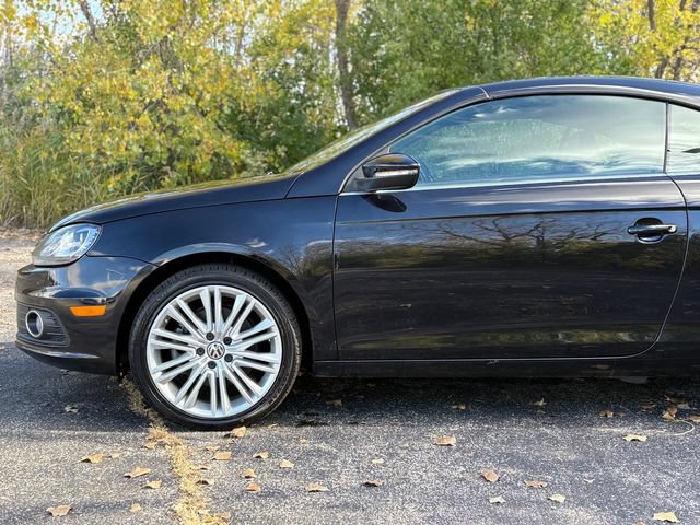 Used 2013 Volkswagen Eos FWD image 7