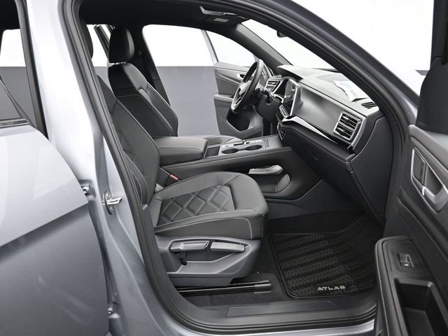 New 2026 Volkswagen Atlas Cross Sport SE AWD/4WD image 14