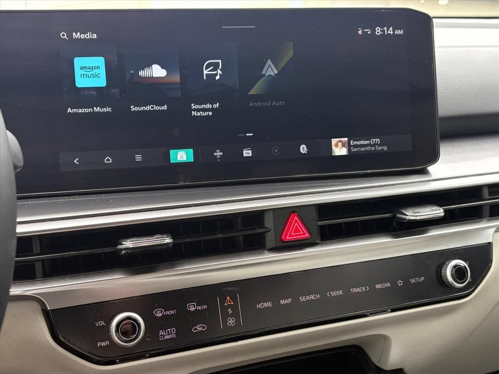 Used 2025 Kia Sorento S FWD image 13
