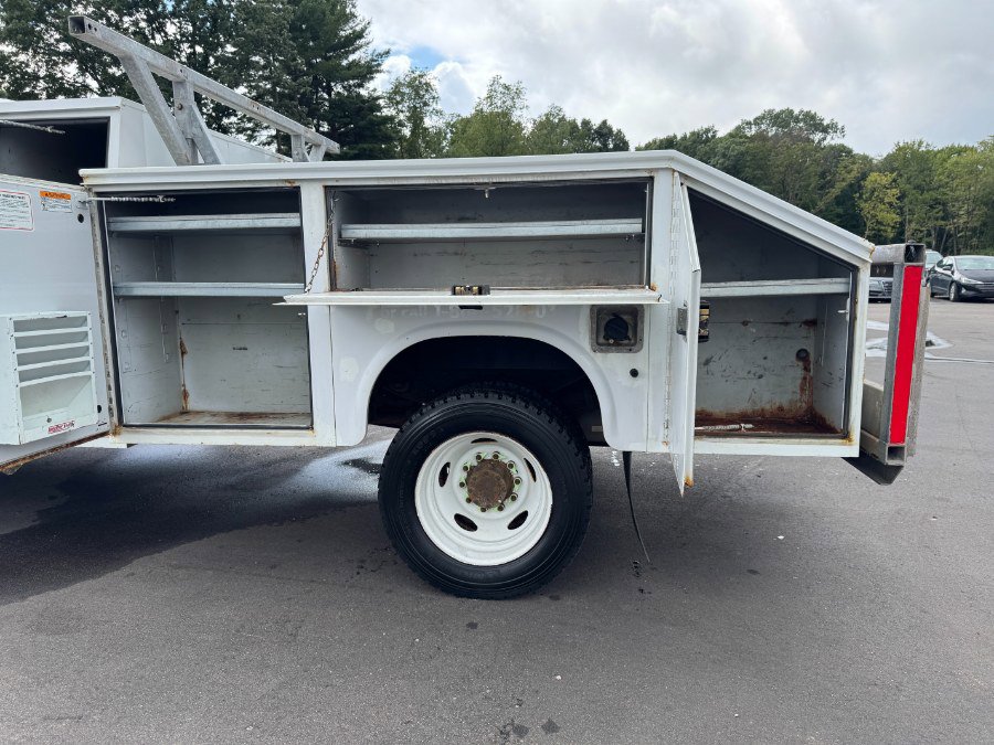 Used 2015 Ford F550 4x4 Regular Cab Super Duty image 14