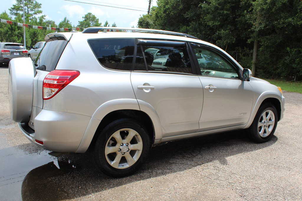Used 2009 Toyota RAV4 Limited image 12