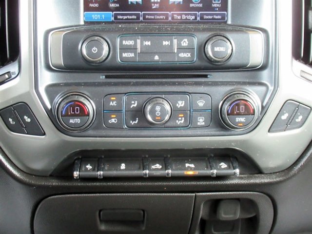 Used 2018 Chevrolet Silverado 1500 LT w/ All Star Edition AWD/4WD image 23