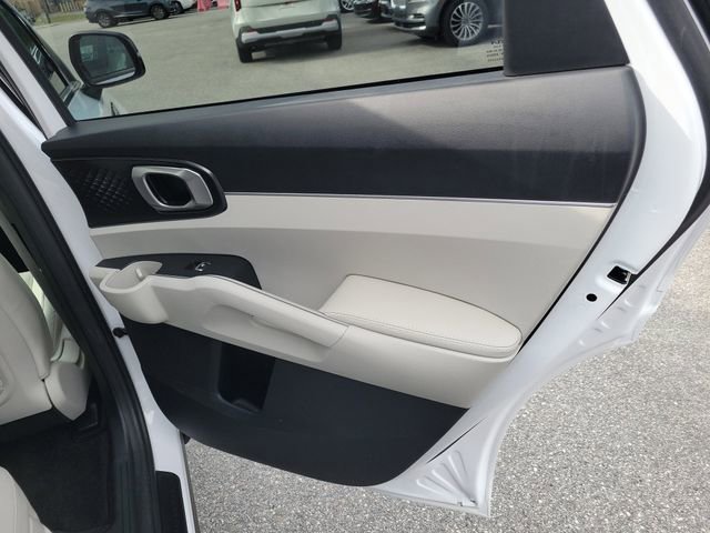 Used 2022 Kia Sorento S w/ Panoramic Sunroof Package FWD image 34