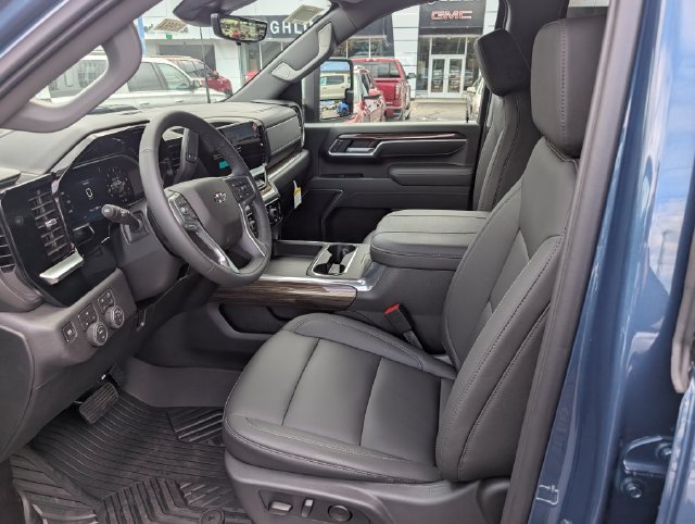 New 2026 Chevrolet Silverado 2500 LT w/ Trail Boss Package AWD/4WD image 15