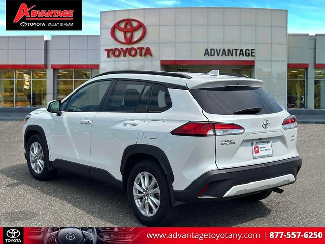 Used 2023 Toyota Corolla Cross LE w/ Moonroof Package AWD/4WD image 10