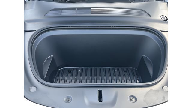 Used 2021 Tesla Model Y Long Range image 12