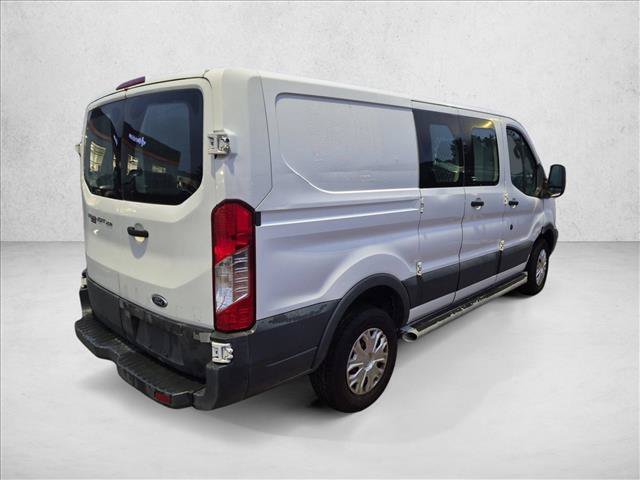 Used 2015 Ford Transit 250 130 Low Roof w/ Exterior Upgrade Package RWD image 4