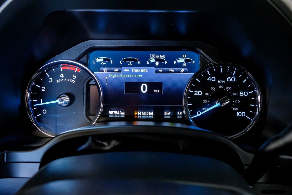 Used 2022 Ford F450 Platinum w/ FX4 Off-Road Package image 19