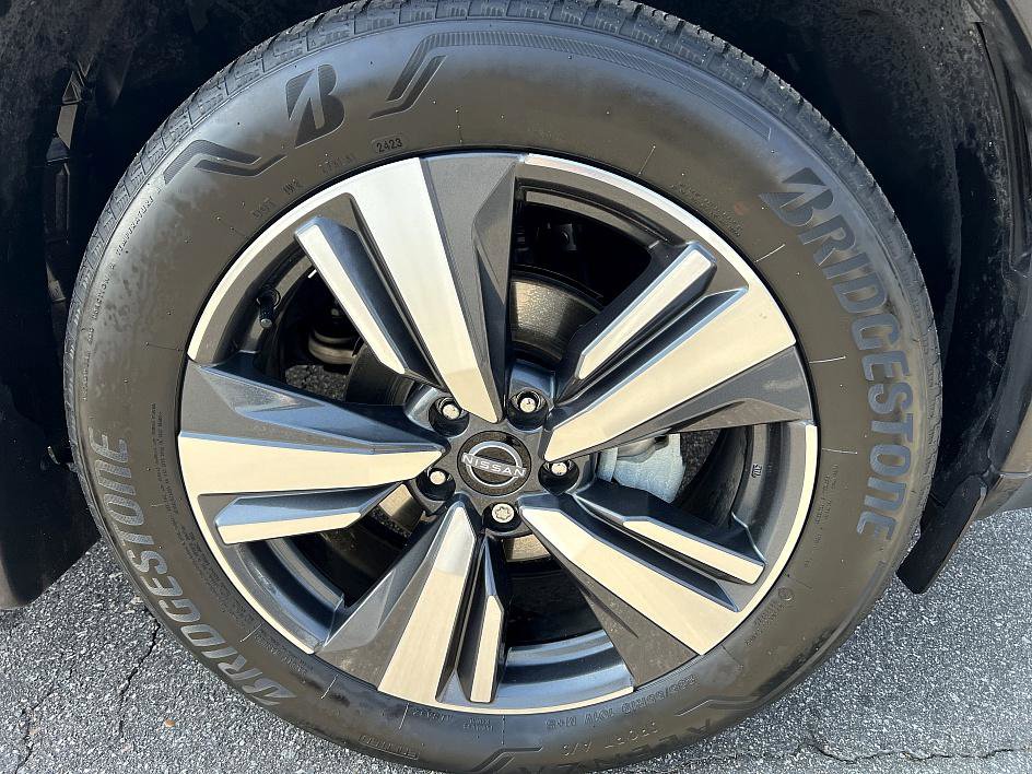 Certified 2023 Nissan Rogue SL w/ SL Premium Package image 12