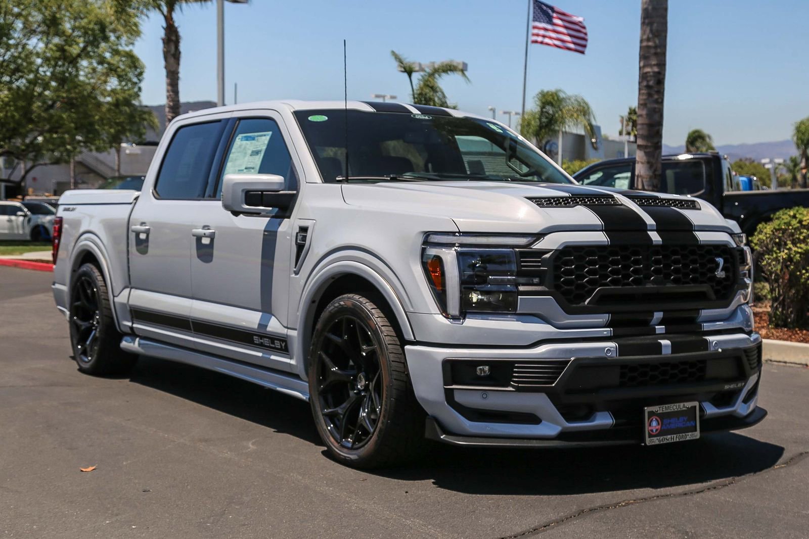 New 2025 Ford F150 Lariat w/ Equipment Group 502A High image 4