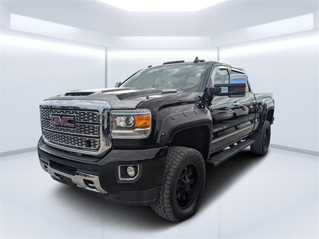 Used 2018 GMC Sierra 3500 Denali w/ Duramax Plus Package image 7