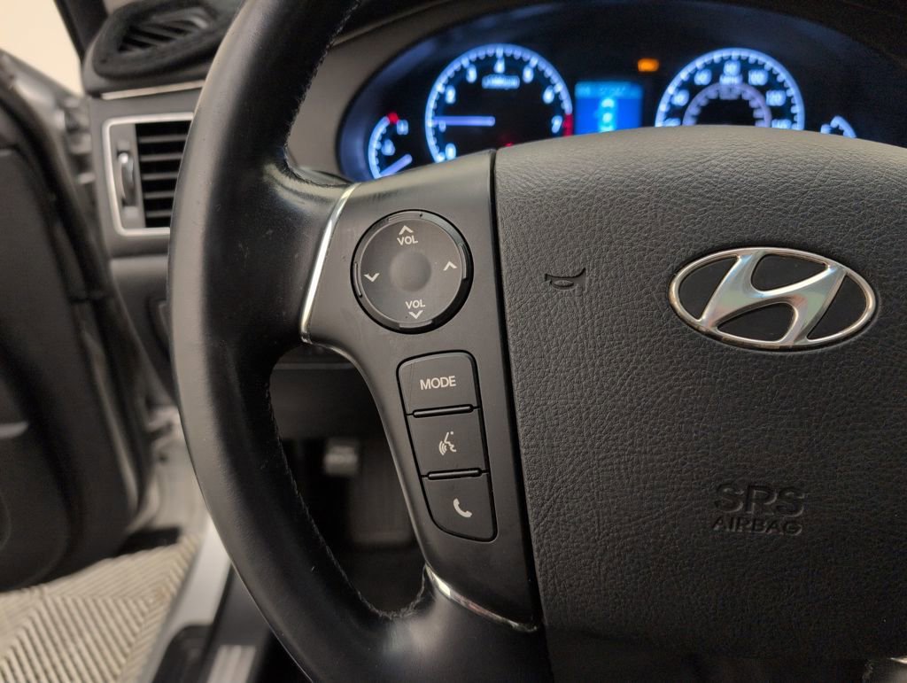 Used 2010 Hyundai Genesis 4.6 image 37