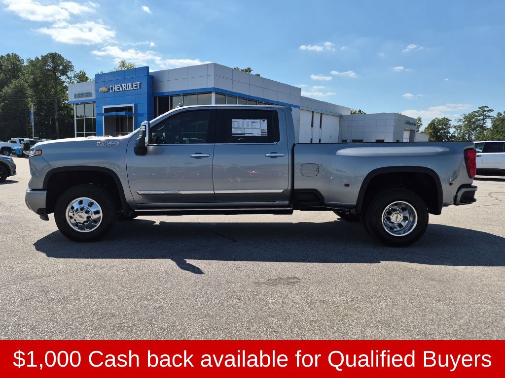 New 2026 Chevrolet Silverado 3500 High Country w/ High Country Premium Package AWD/4WD image 7