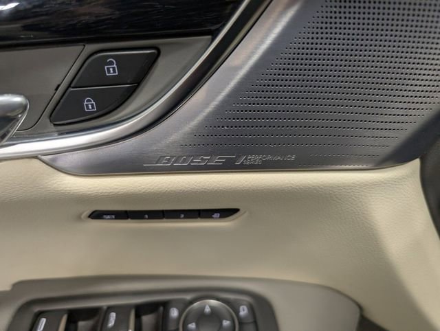 Used 2023 Cadillac XT6 Premium Luxury w/ Technology Package image 17