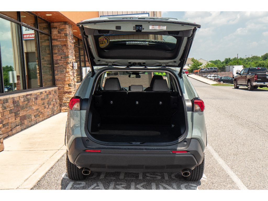 Used 2021 Toyota RAV4 XLE Premium AWD/4WD image 22