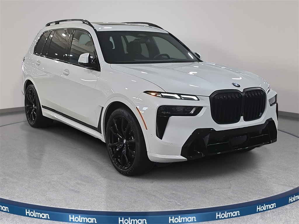 Used 2024 BMW X7 xDrive40i w/ M Sport Package image 3