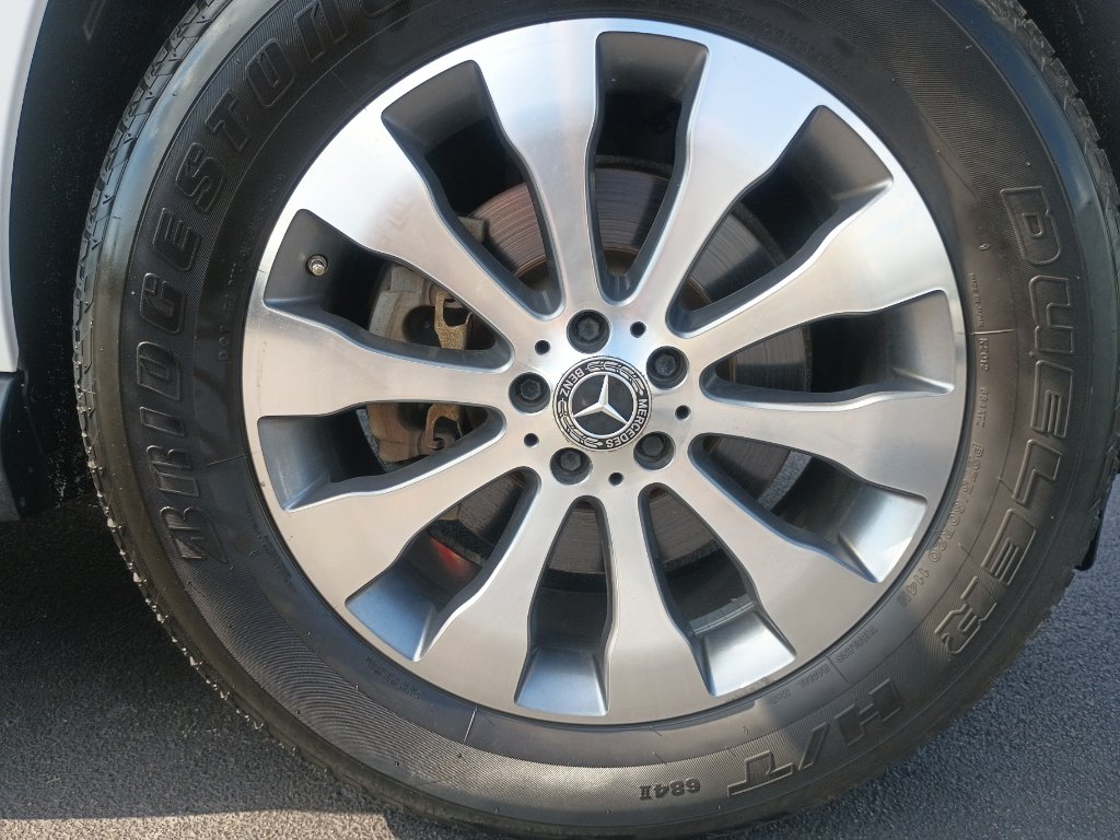Used 2018 Mercedes-Benz GLS 450 4MATIC image 11