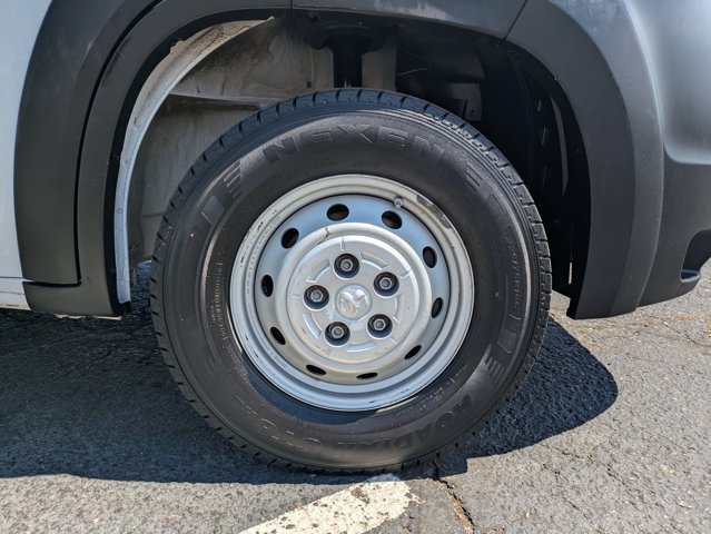 Used 2019 RAM ProMaster 2500 w/ Premium Appearance Group FWD image 21